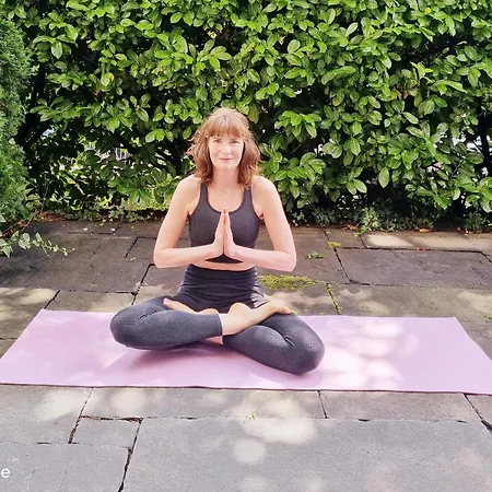 בית אירוח Yveskinyoga *